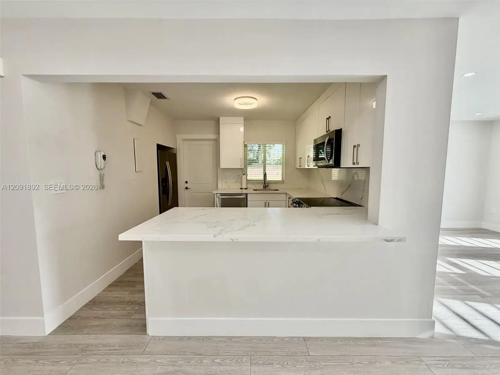 8104 SW 81st Pl, Miami FL 33143 photo 4