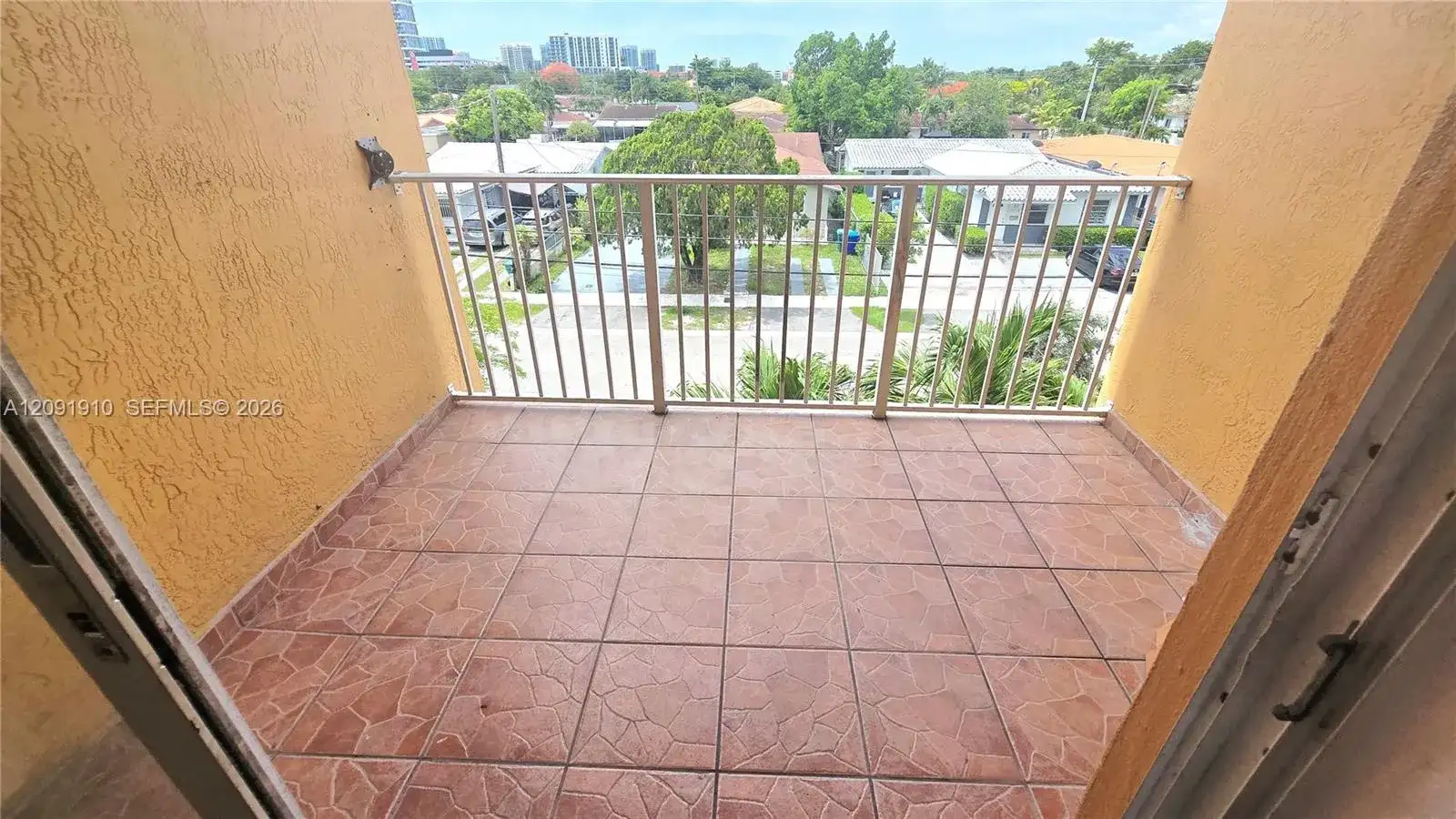 2441 SW 31st Ave # 207, Miami FL 33145 photo 5