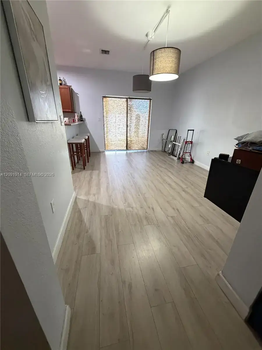 3515 W 89th Pl, Hialeah FL 33018 photo 5