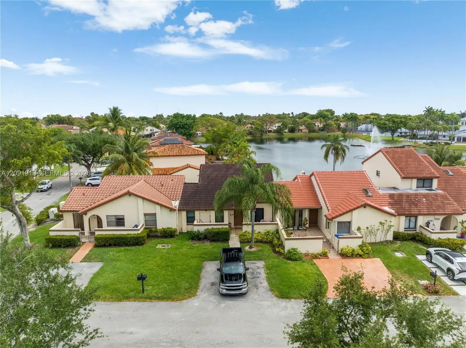 17361 NW 66th Ct, Hialeah FL 33015 photo 2