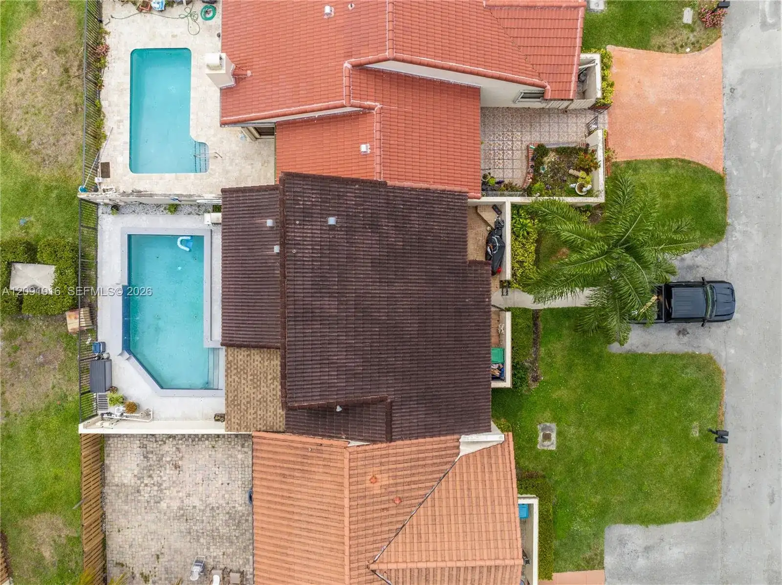 17361 NW 66th Ct, Hialeah FL 33015 photo 4