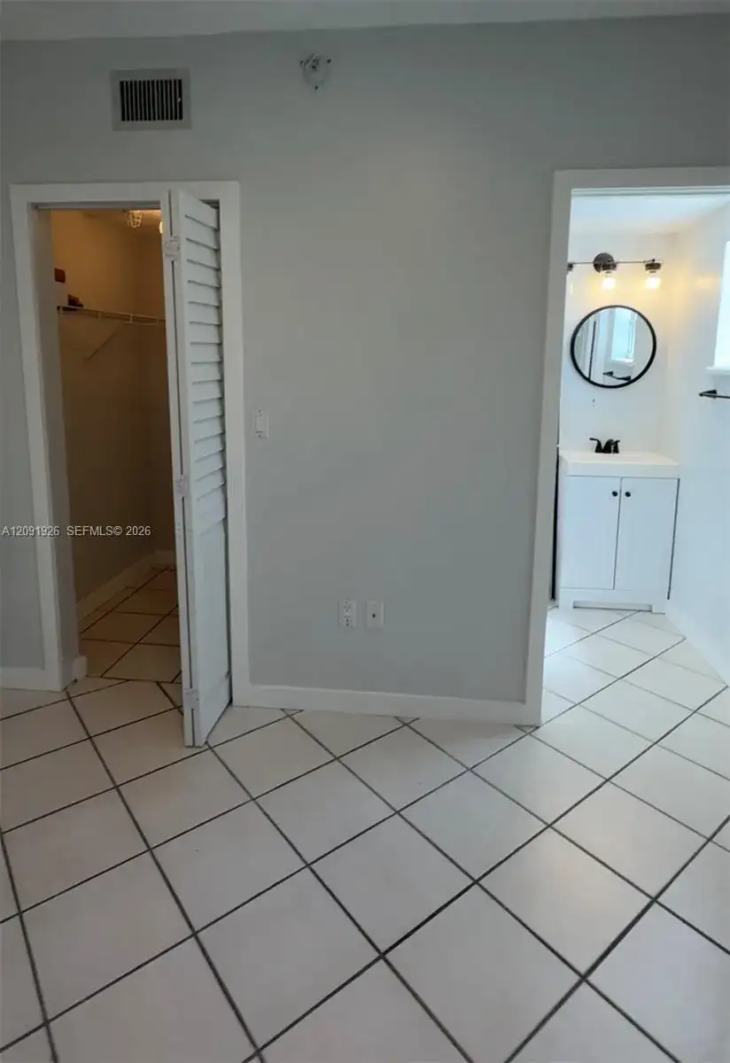 3051 SW 27th Ave # 402, Miami FL 33133 photo 3