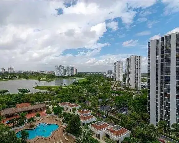 20281 E Country Club Dr # 1105, Aventura FL 33180