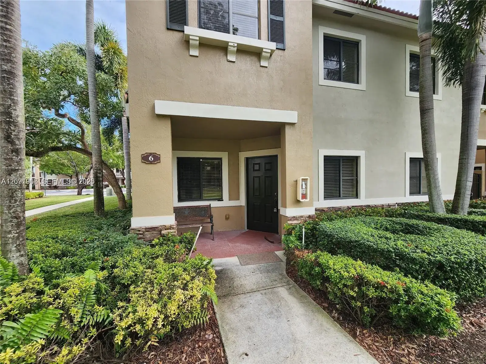 22811 SW 88th Pl # 22, Cutler Bay FL 33190 photo 2