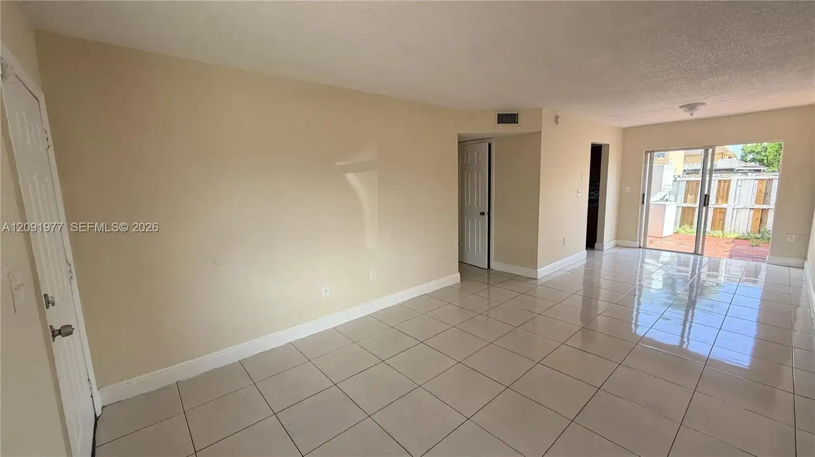5461 W 24th Ave # 18, Hialeah FL 33016 photo 2