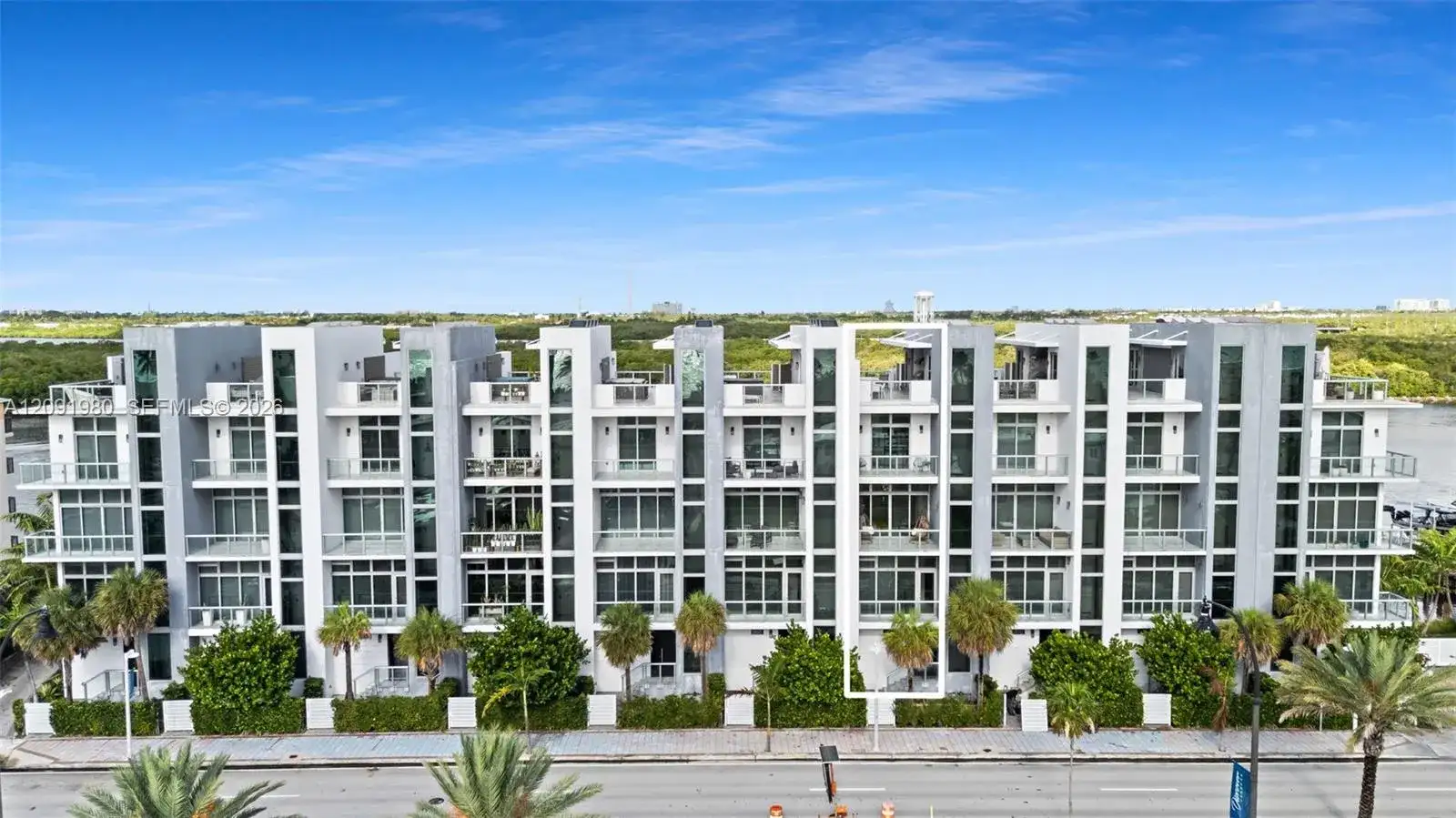 2860 N Ocean Dr, Hollywood FL 33019 photo 4