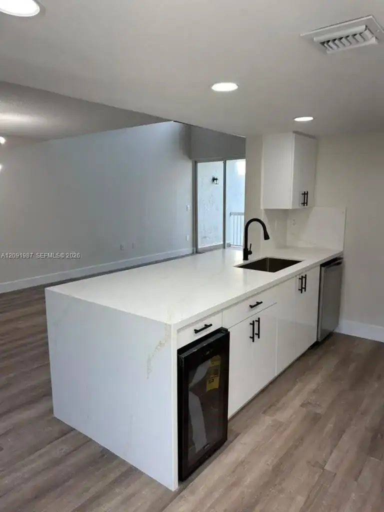 9735 NW 49th Ter # 414, Doral FL 33178 photo 2