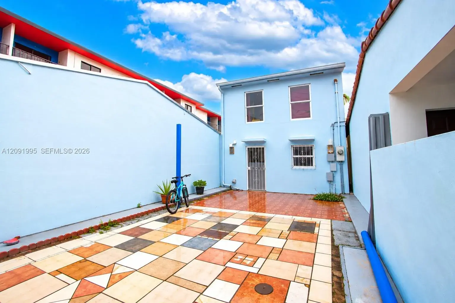 7000 W 15th Ct, Hialeah FL 33014