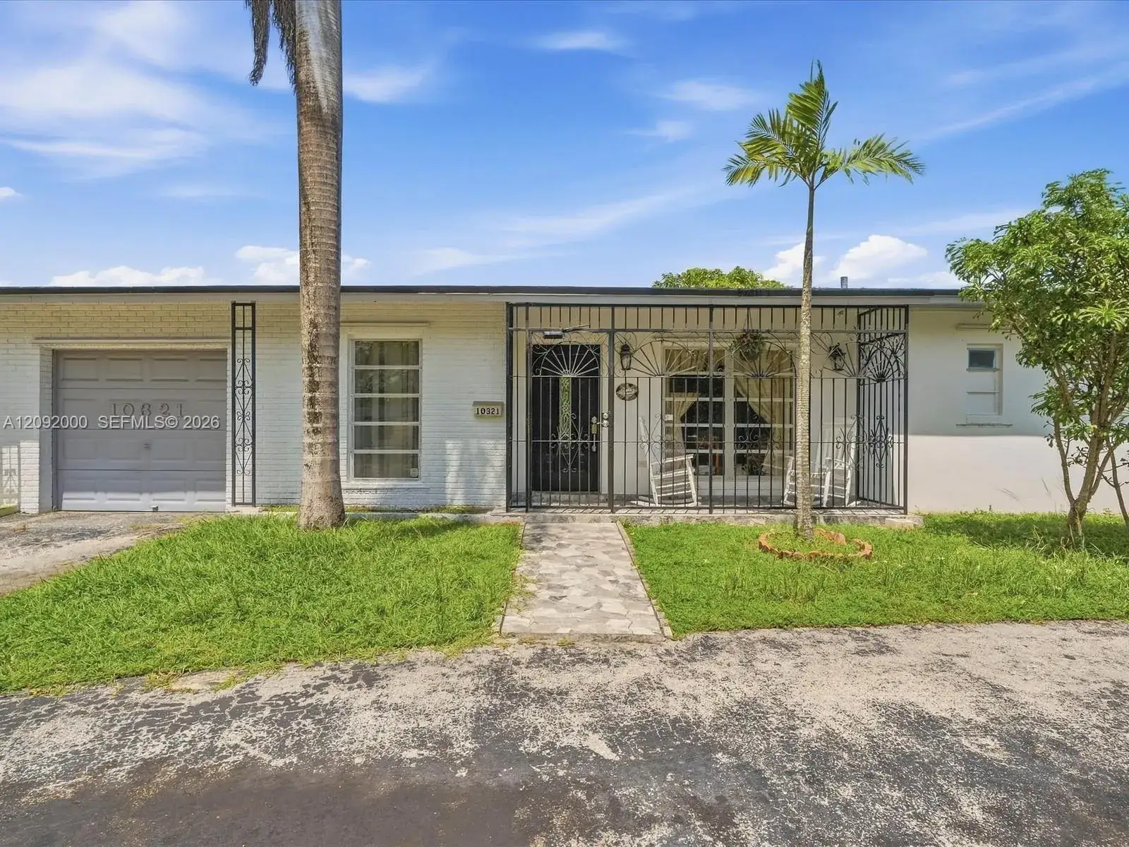 10321 Fairway Heights Blvd, Miami FL 33157