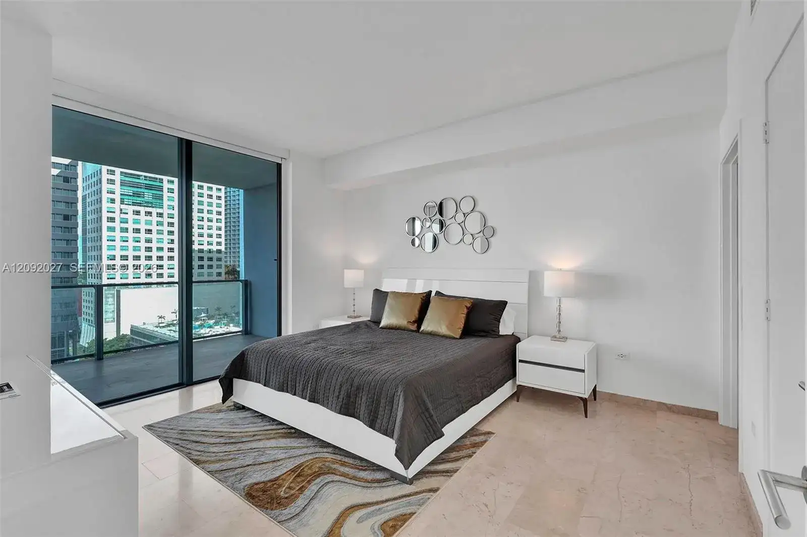 88 SW 7th St # 910, Miami FL 33130 photo 2