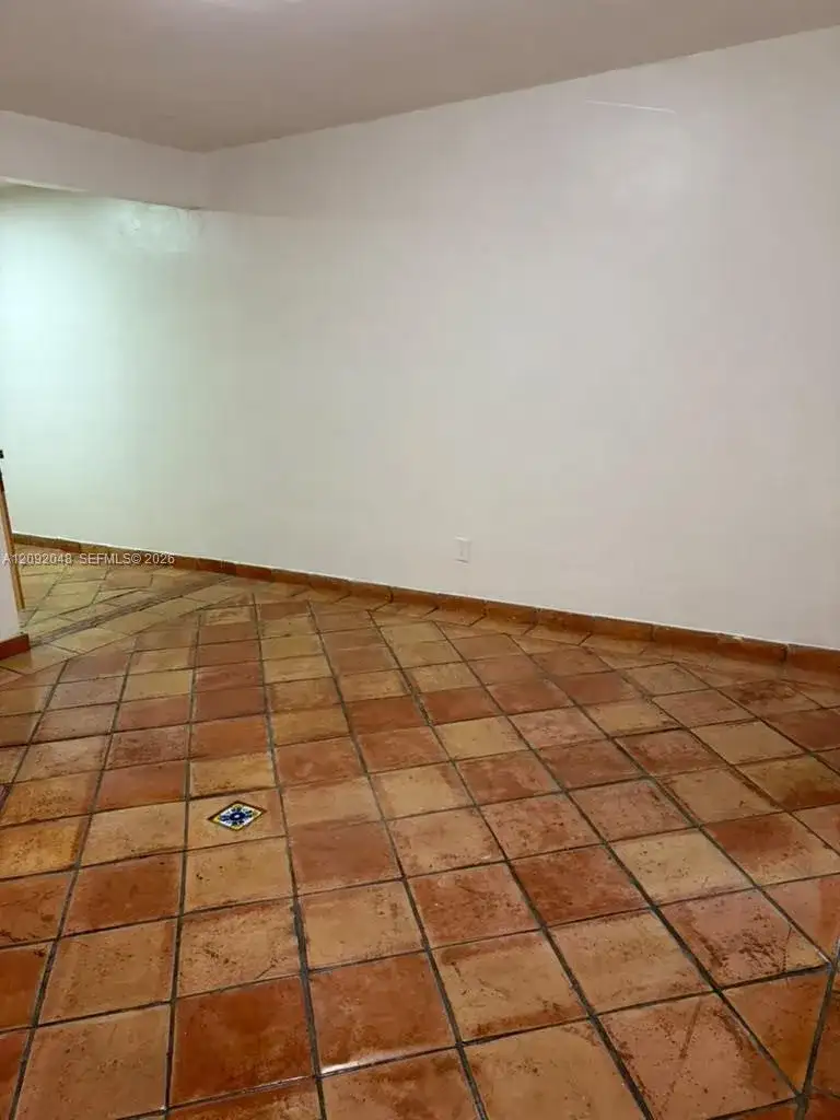 645 NE 77th St # 8, Miami FL 33138 photo 3