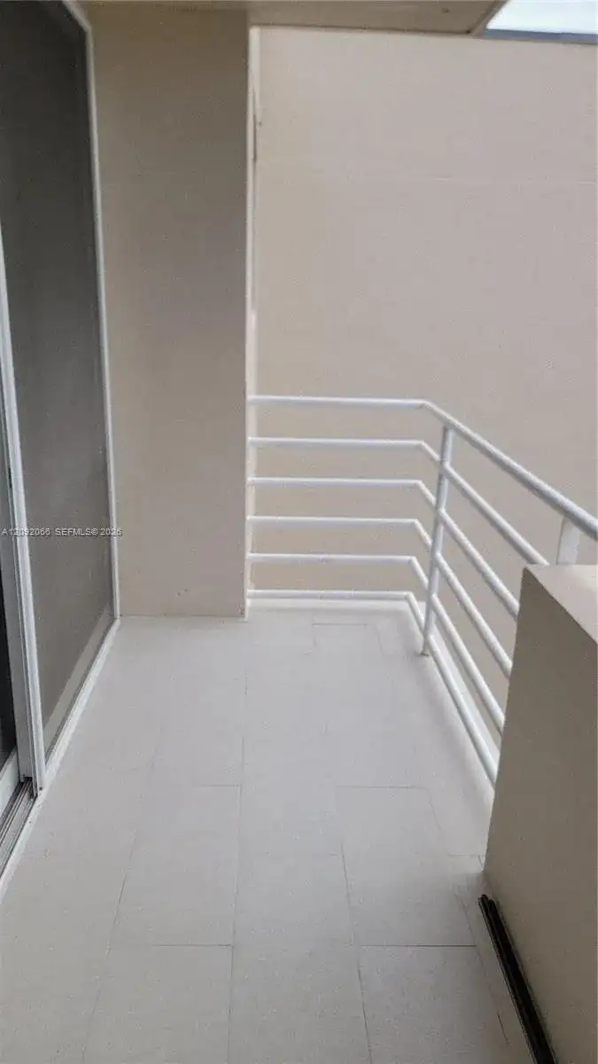 8050 NW 8th St # 1407, Miami FL 33126 photo 5