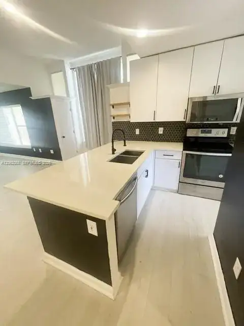 4759 Via Palm Lks # 312, West Palm Beach FL 33417 photo 2