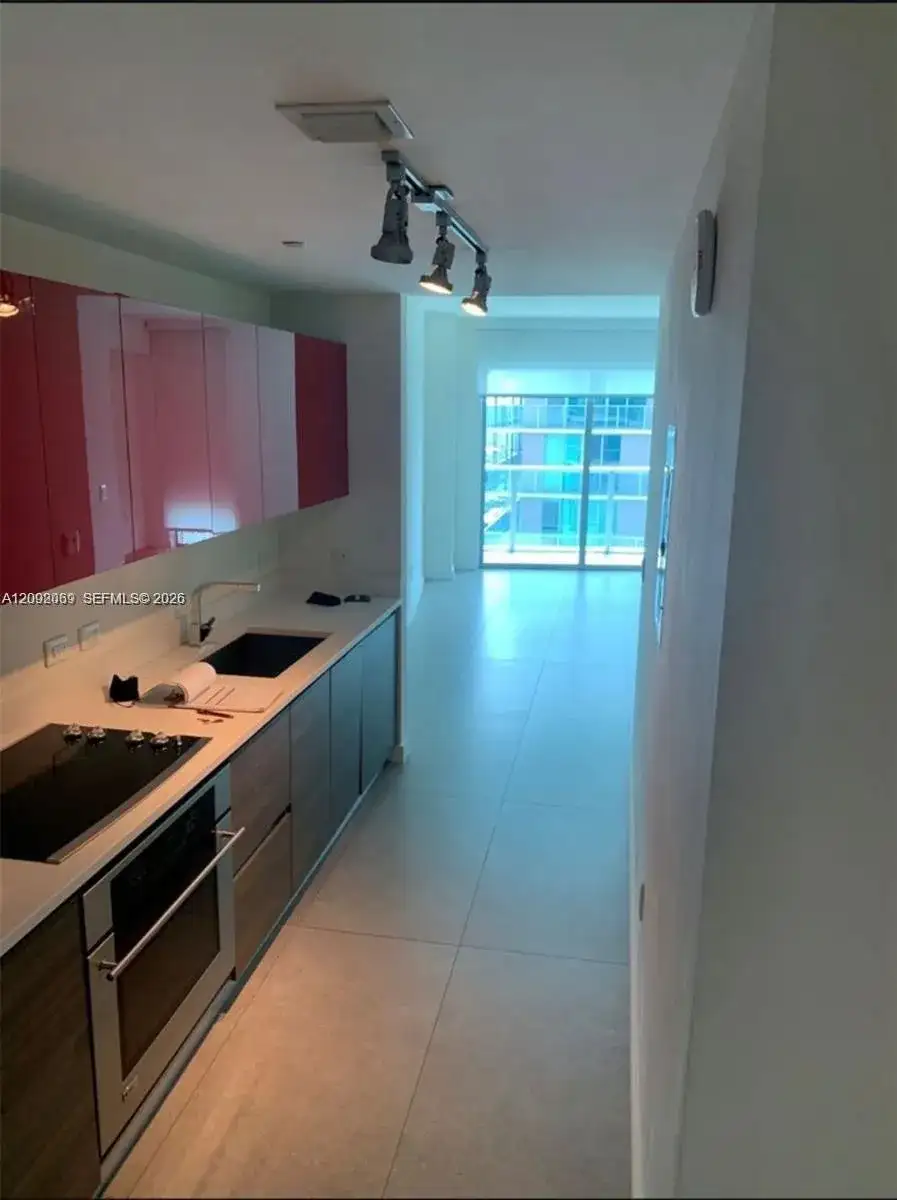 1100 S Miami Ave # 3705, Miami FL 33130 photo 5