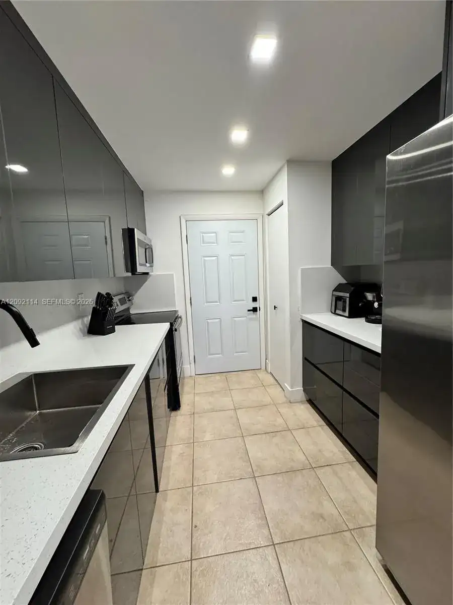 8650 SW 109th Ave # 116, Miami FL 33173 photo 5