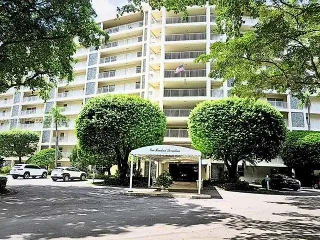 3499 Oaks Way # 708, Pompano Beach FL 33069
