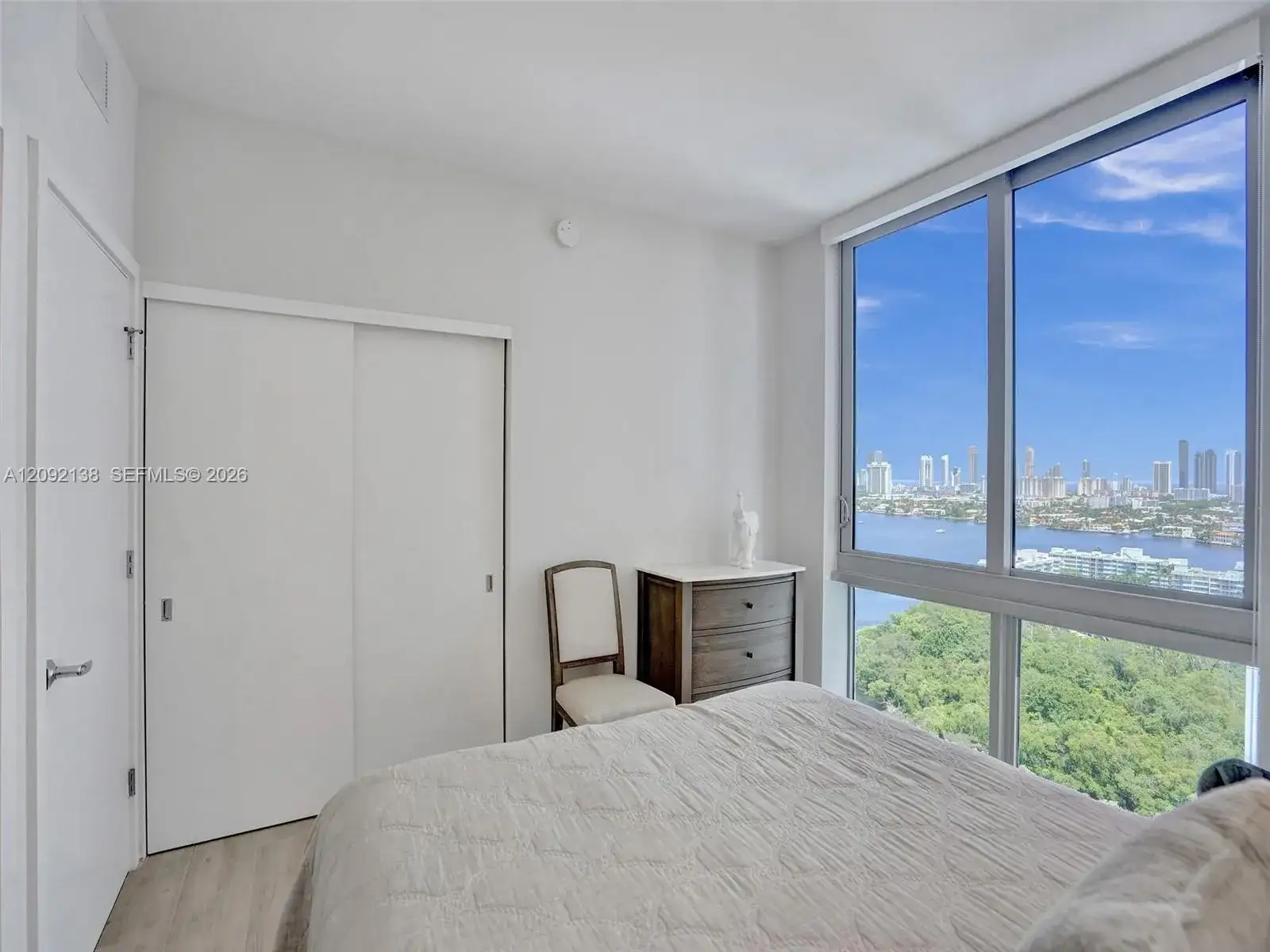 16385 Biscayne Blvd # 2107, North Miami Beach FL 33160 photo 5