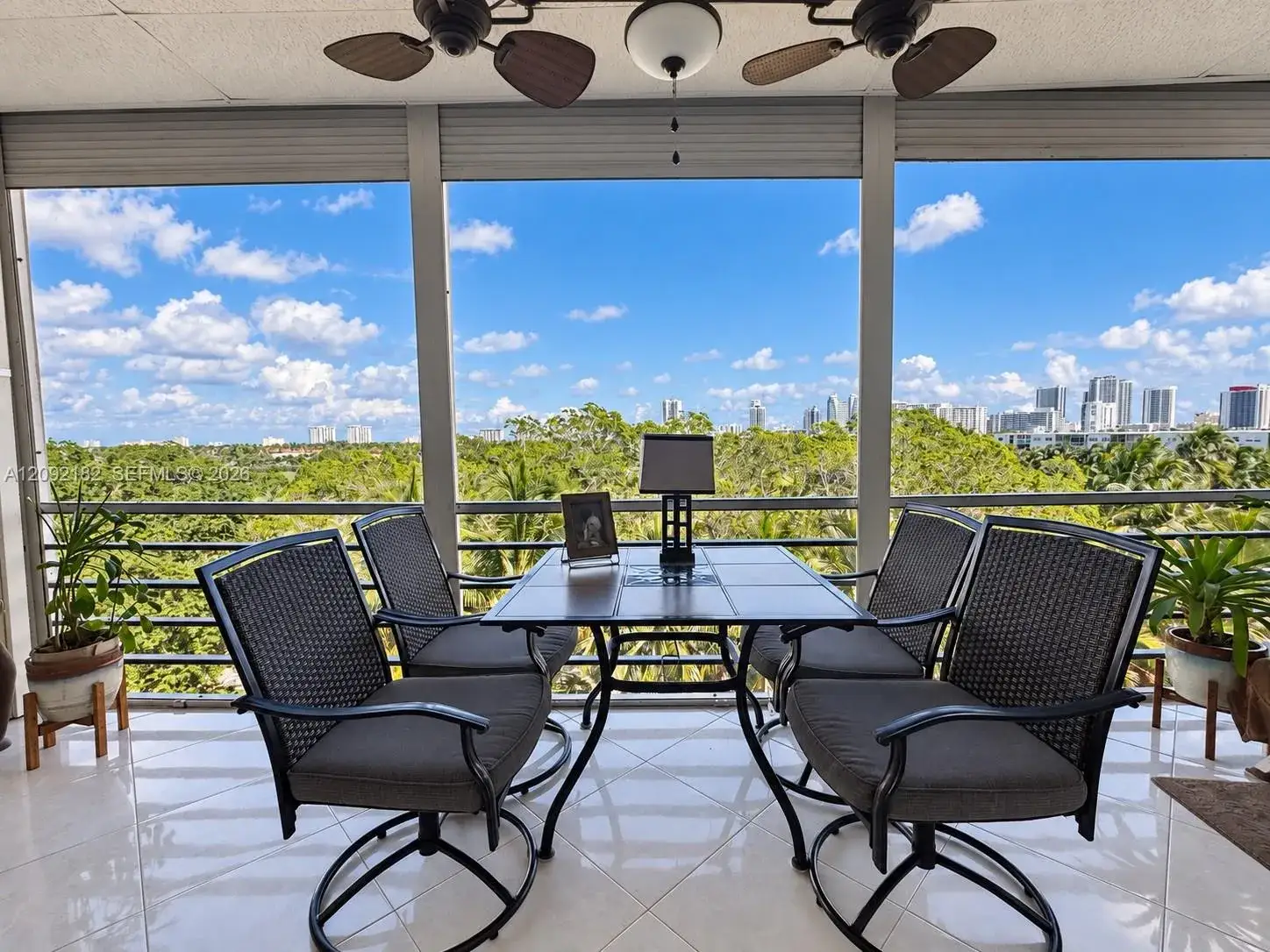 1000 NE 14th Ave # 703, Hallandale Beach FL 33009