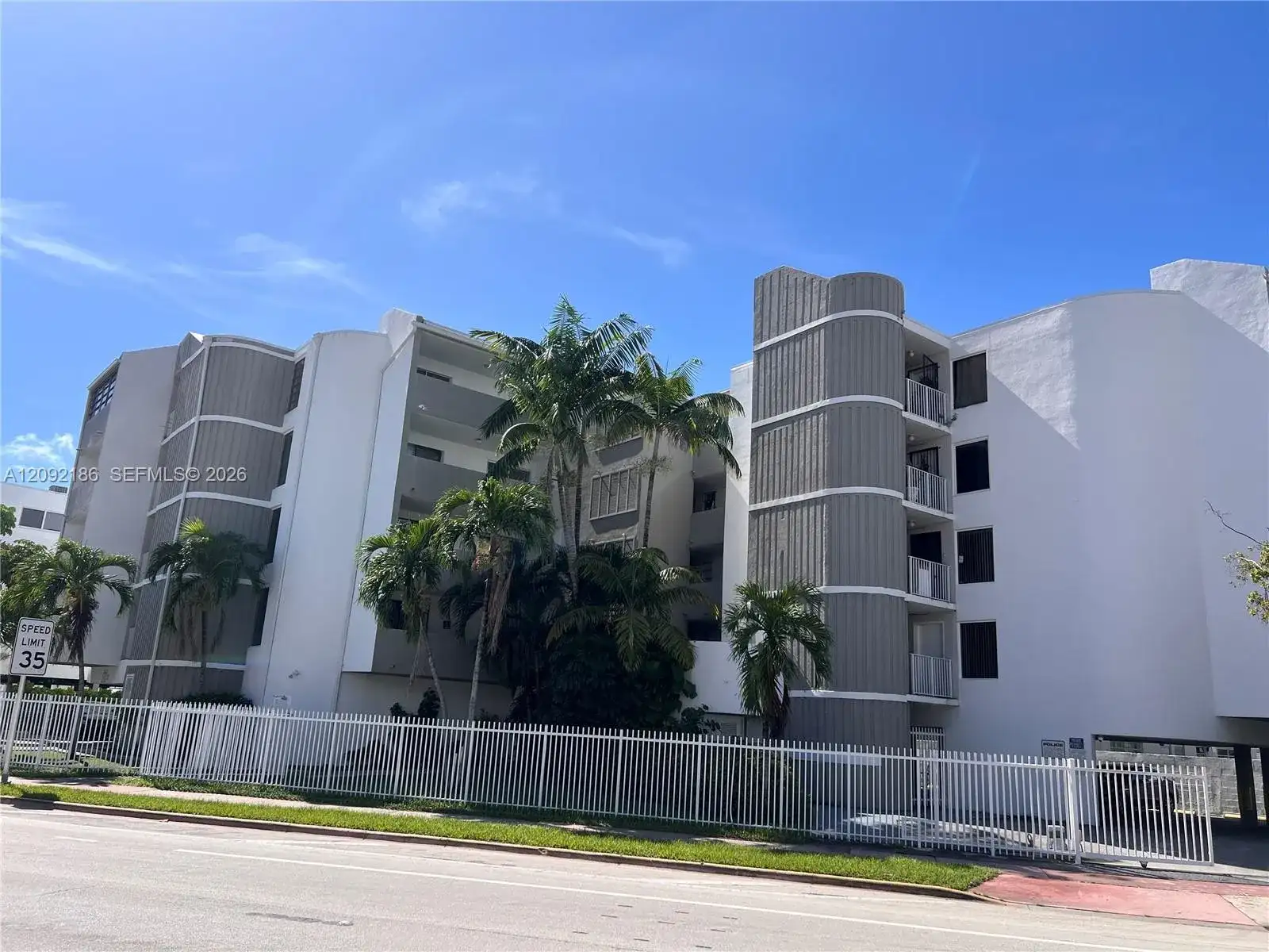 2000 Biarritz Dr # 407, Miami Beach FL 33141 photo 3