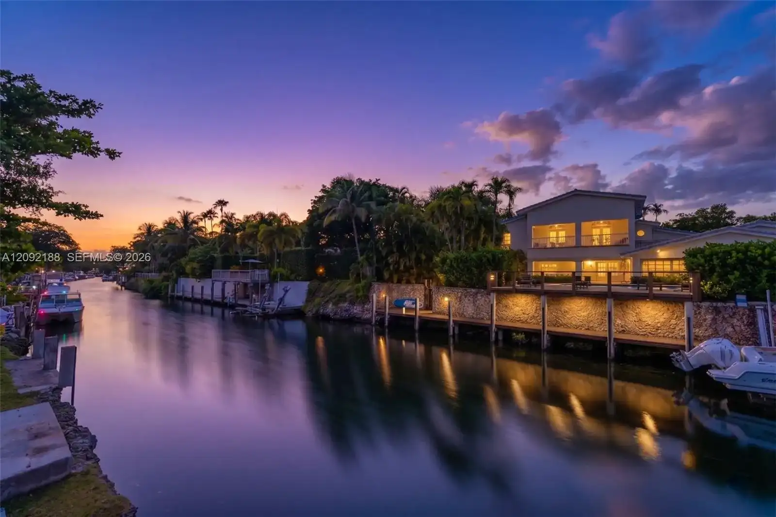 739 S Alhambra Cir, Coral Gables FL 33146
