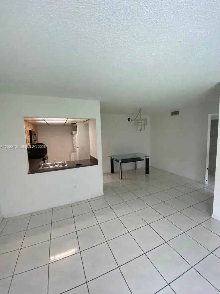 2715 W 66th St # 21, Hialeah FL 33016 photo 4