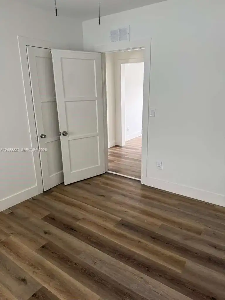 41 NW 34th Ave # 1, Miami FL 33125 photo 3