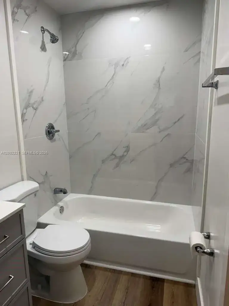 41 NW 34th Ave # 1, Miami FL 33125 photo 4