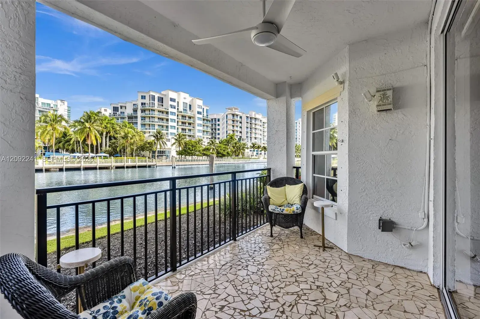 3125 NE 184th St # 1102, Aventura FL 33160