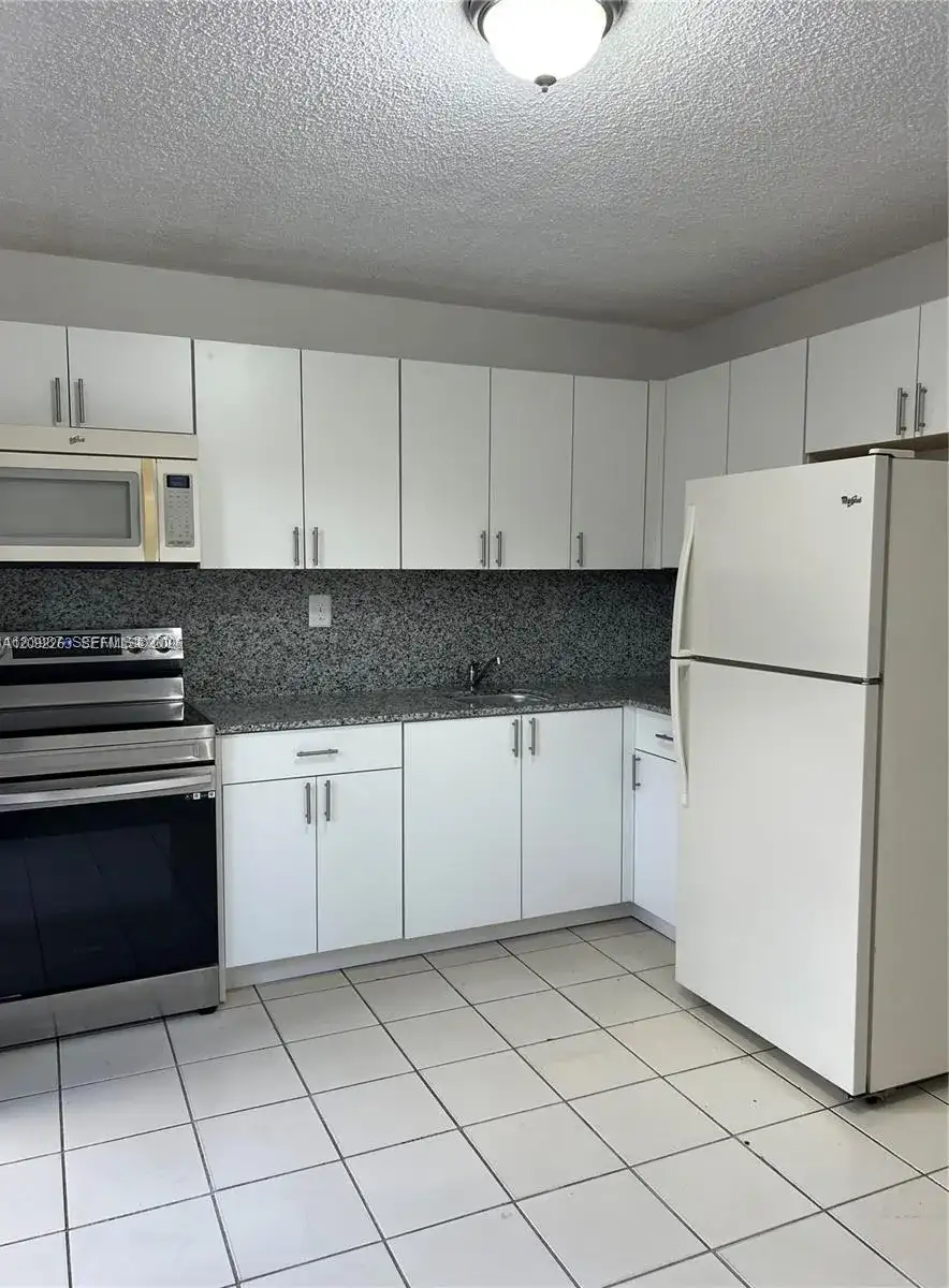 8261 NW 5th Ter # 329, Miami FL 33126 photo 3