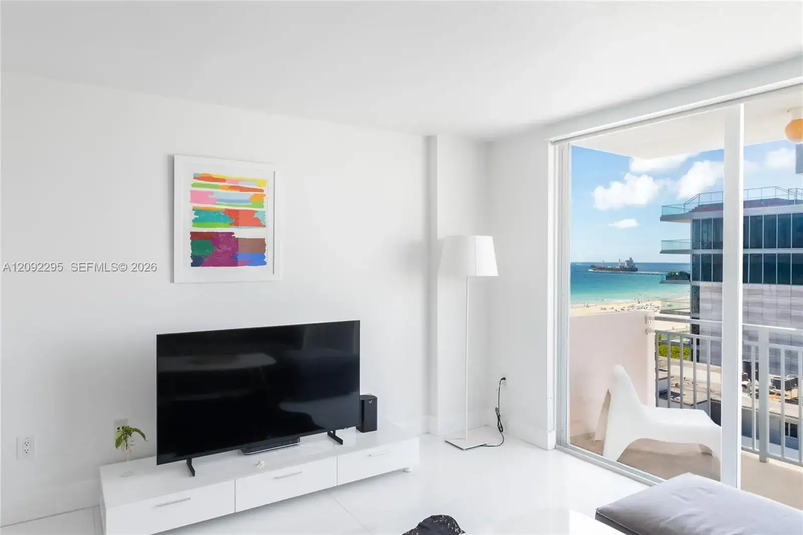 345 Ocean Dr # 1011, Miami Beach FL 33139 photo 3
