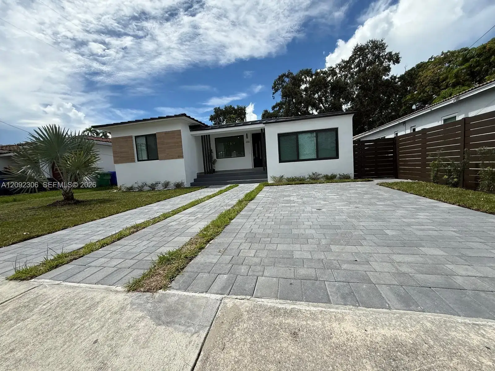 2350 SW 22nd Ave, Miami FL 33145 photo 3