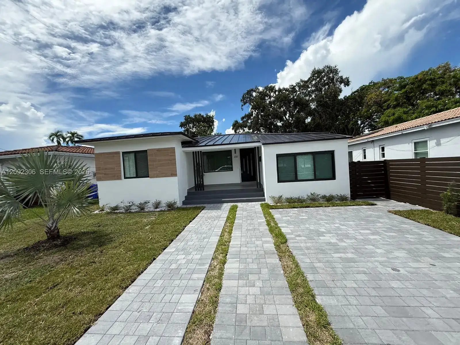 2350 SW 22nd Ave, Miami FL 33145 photo 4