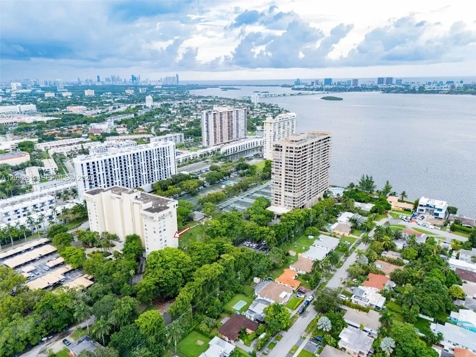 11111 Biscayne Blvd # 6B, Miami FL 33181 photo 5