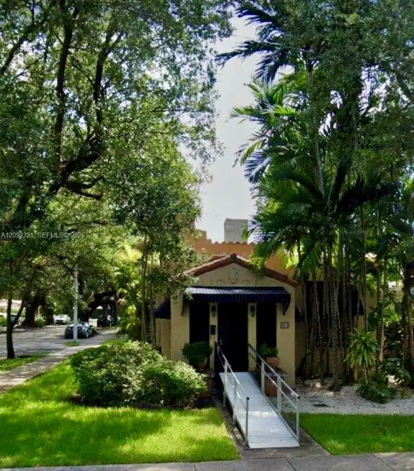 825 Madrid St, Coral Gables FL 33134