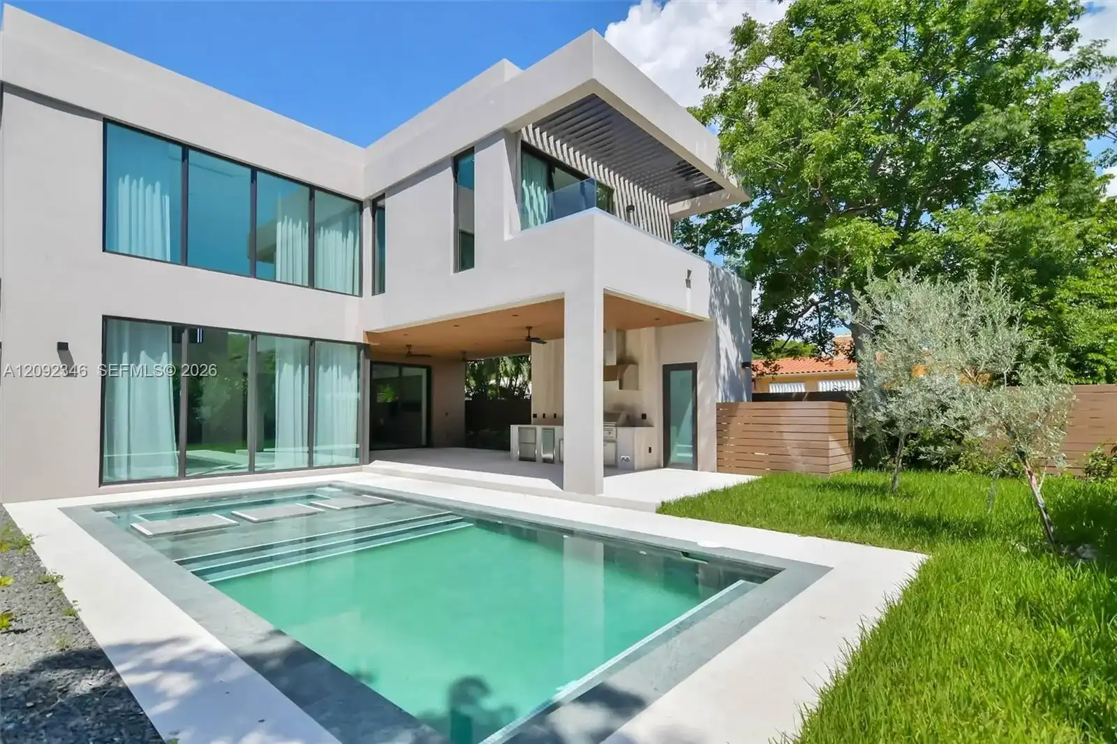 135 SW 29th Rd, Miami FL 33129