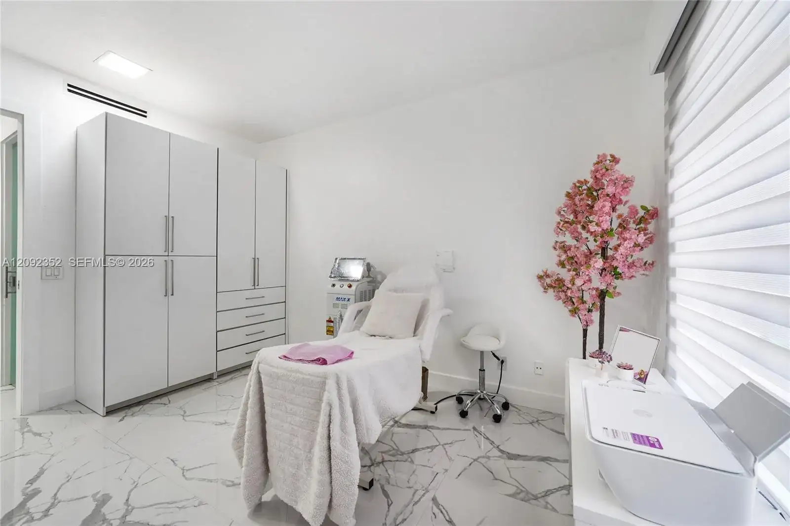15123 NW 87th Pl, Miami Lakes FL 33018 photo 4