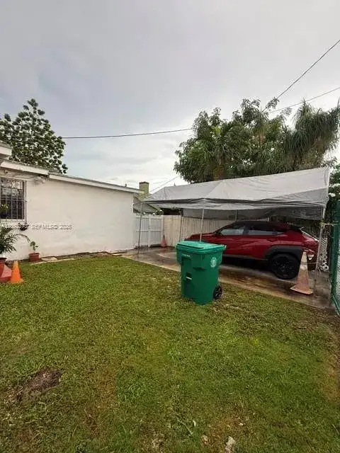 201 SW 30th Ave, Miami FL 33135 photo 2