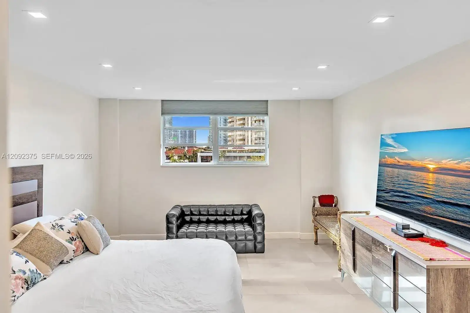 19390 Collins Ave # 421, Sunny Isles Beach FL 33160 photo 3