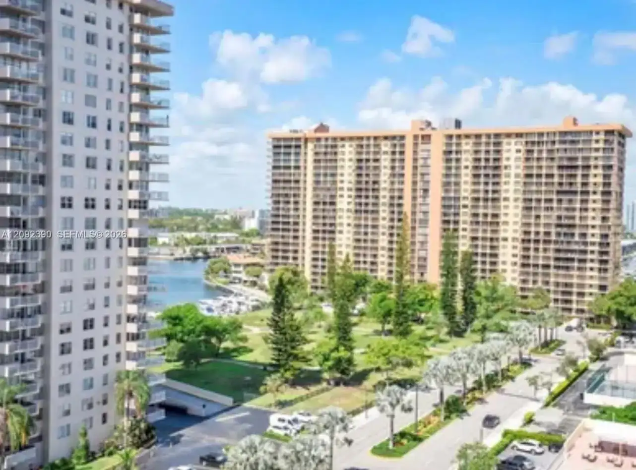 251 174th St # 1208, Sunny Isles Beach FL 33160 photo 2