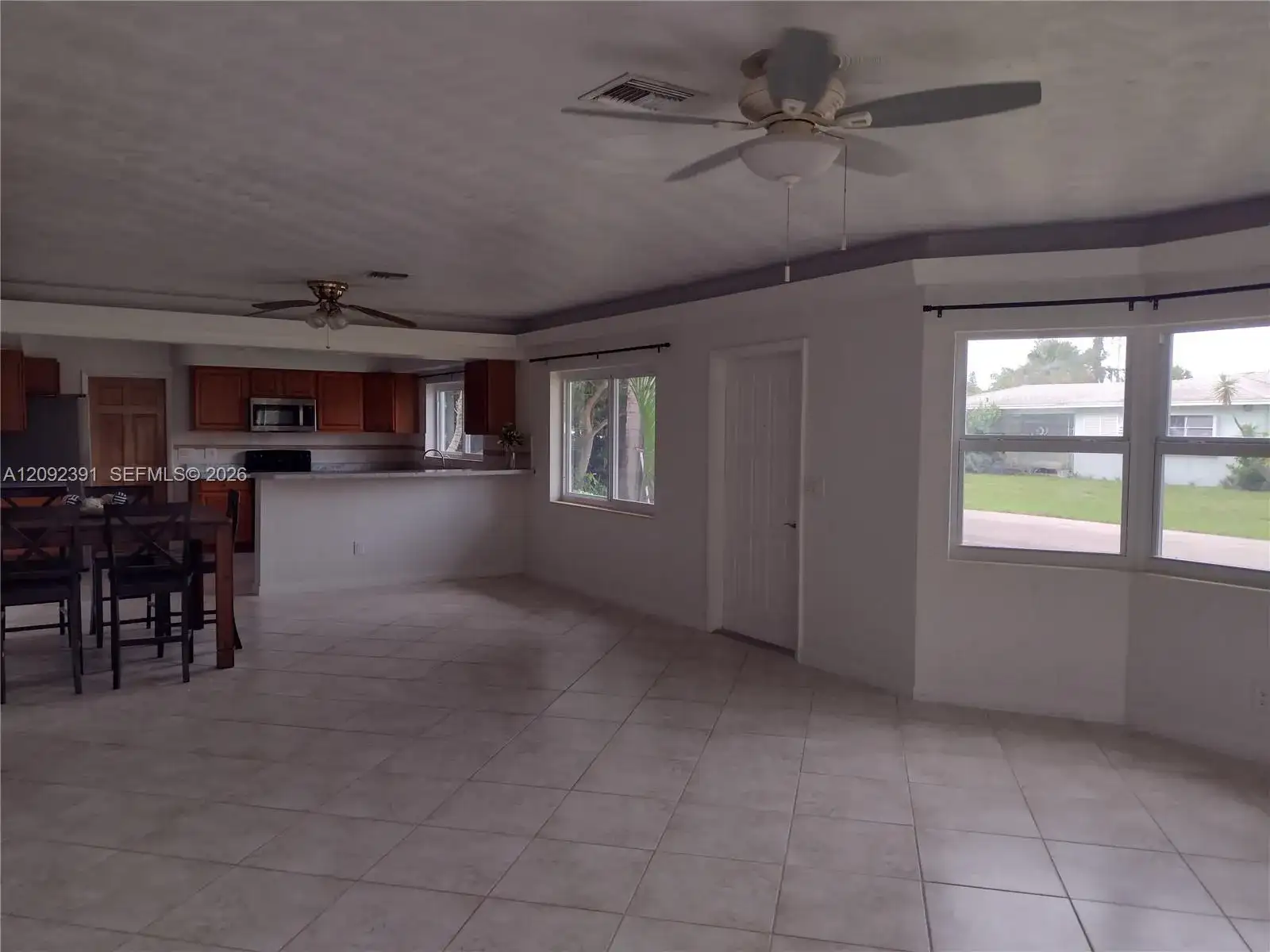 225 E 29th Ct, Riviera Beach FL 33404 photo 4
