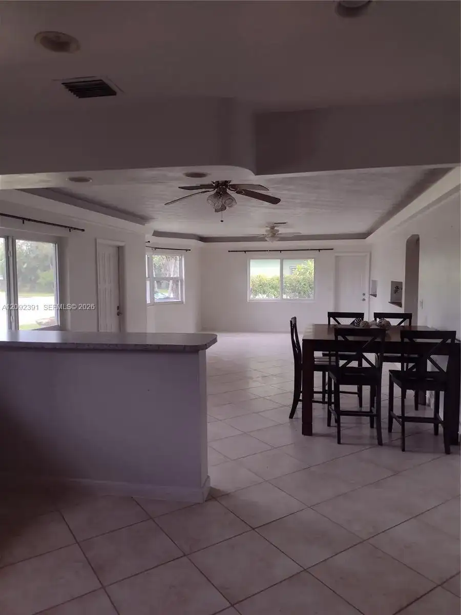 225 E 29th Ct, Riviera Beach FL 33404 photo 5
