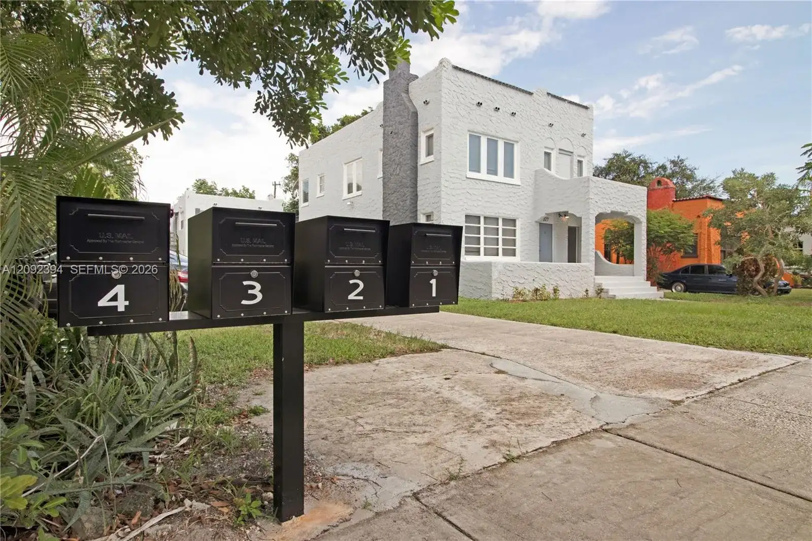 327 SW 20th St, Fort Lauderdale FL 33315 photo 2