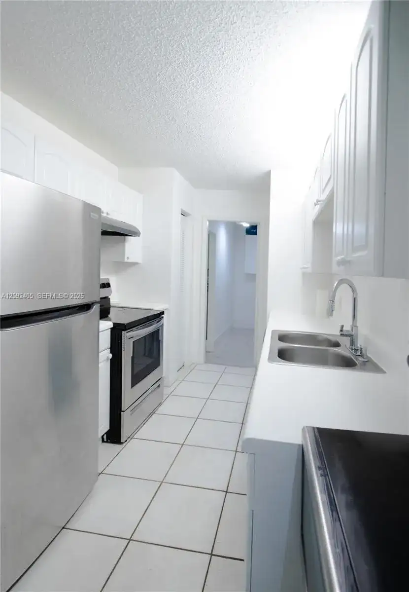 100 SE Eyerly Ave, Port St. Lucie FL 34983 photo 3
