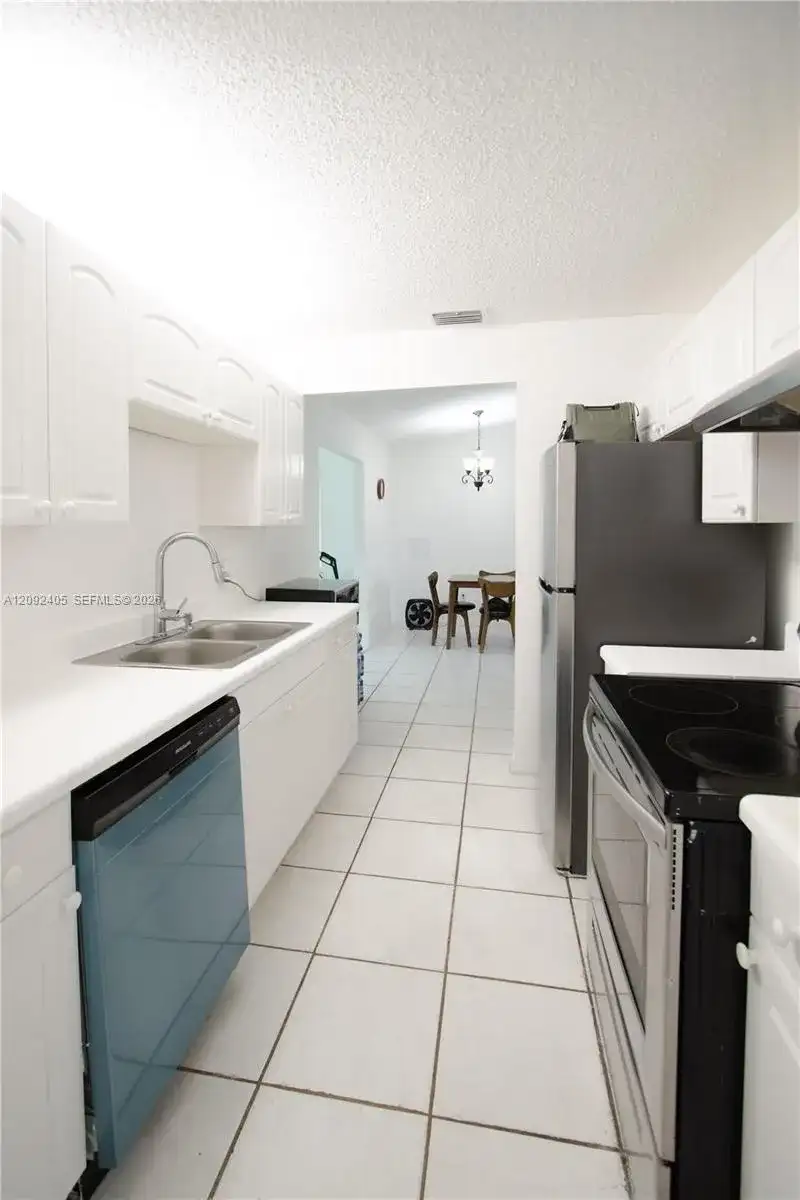 100 SE Eyerly Ave, Port St. Lucie FL 34983 photo 4