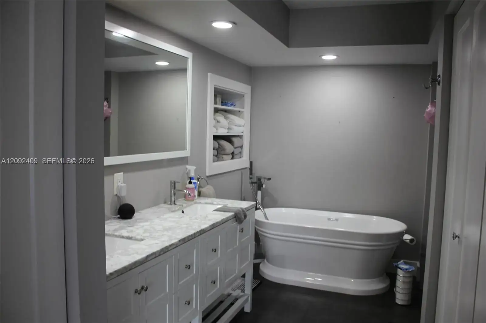 3500 Mystic Pointe Dr # 1907, Aventura FL 33180 photo 4