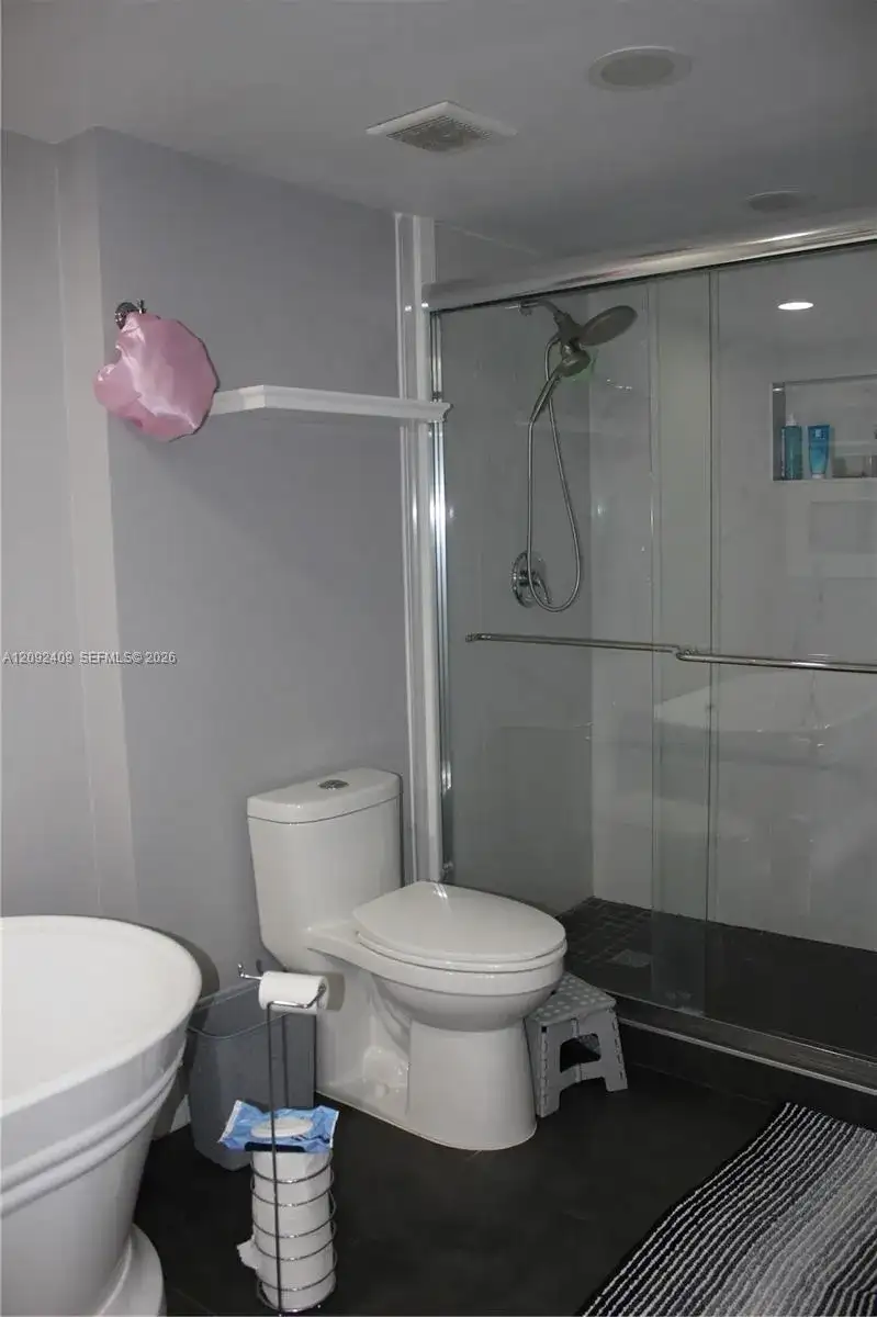 3500 Mystic Pointe Dr # 1907, Aventura FL 33180 photo 5