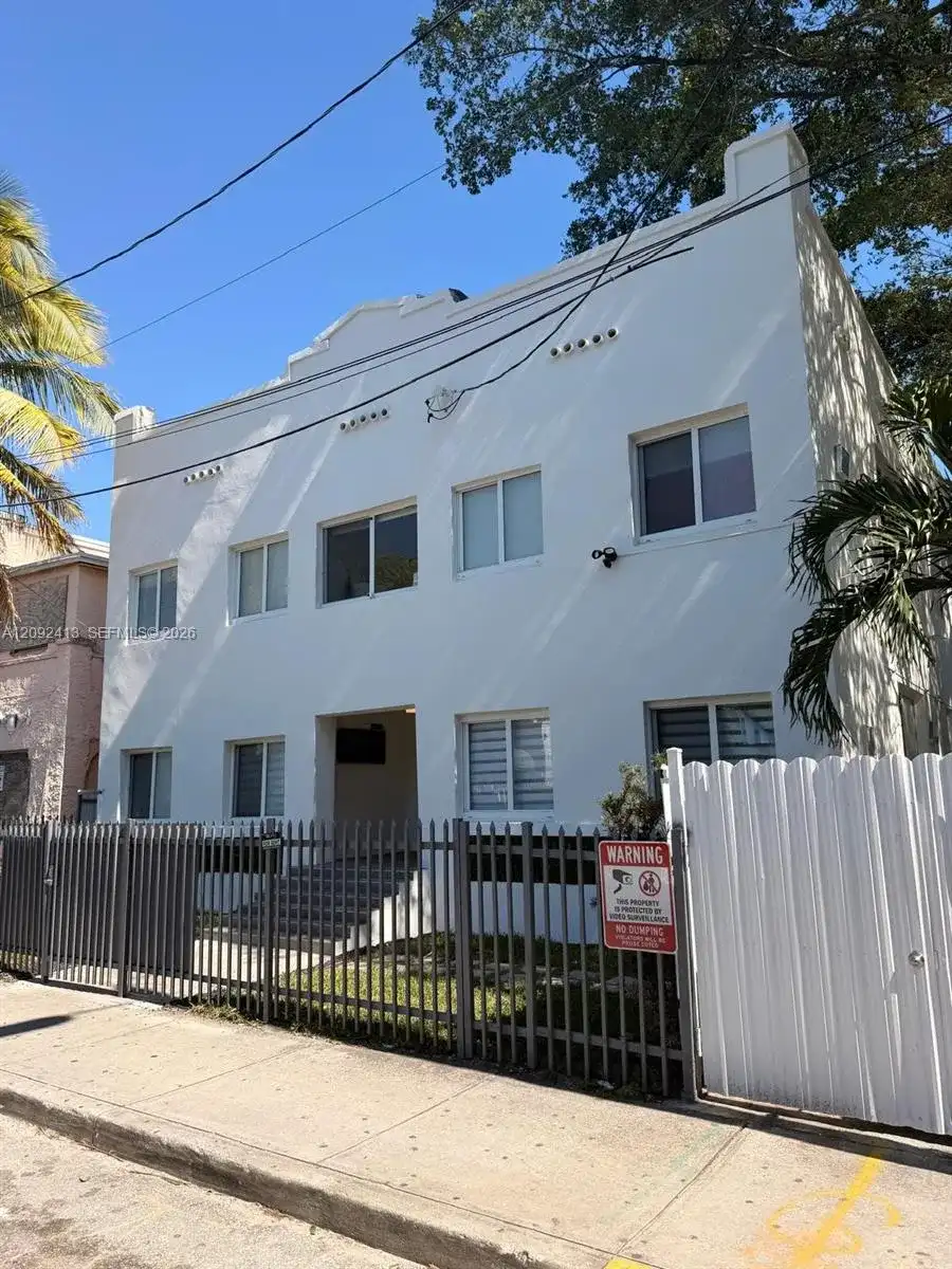 337 SW 10th Ave # 3, Miami FL 33130