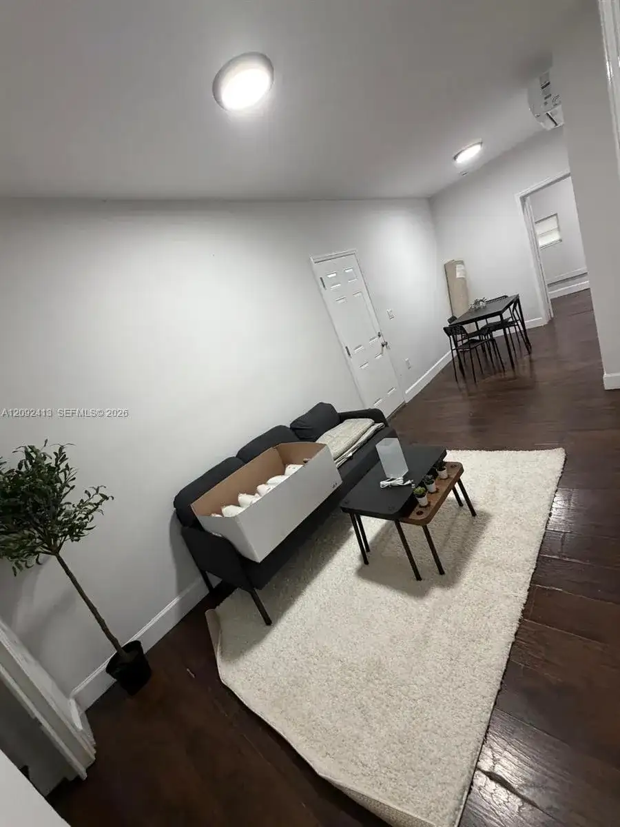 337 SW 10th Ave # 3, Miami FL 33130 photo 4