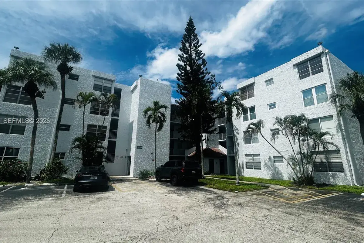 9410 Live Oak Pl # 207, Davie FL 33324