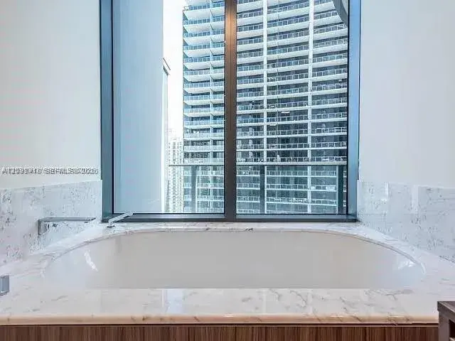 1000 Brickell Plz # 3509, Miami FL 33131